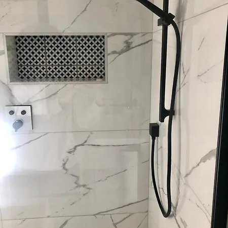 Apartment Calme-equipements De Gamme *