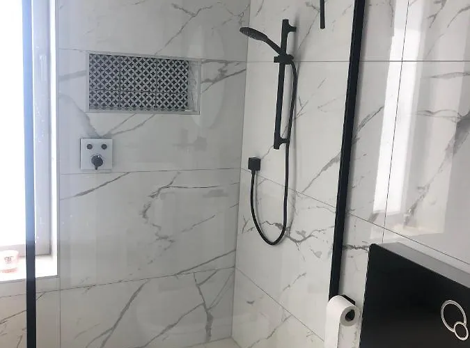 Standing Et Calme Absolu * サルグミーヌ